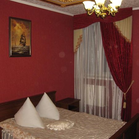 פולטבה Hotel Dubrava מראה חיצוני תמונה