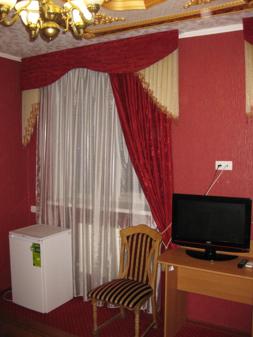 פולטבה Hotel Dubrava מראה חיצוני תמונה